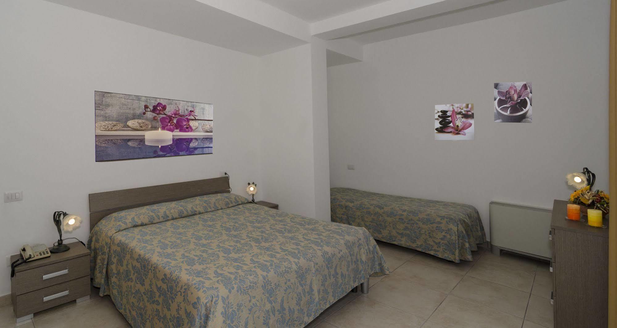 Hotel Paris Lido di Camaiore Buitenkant foto